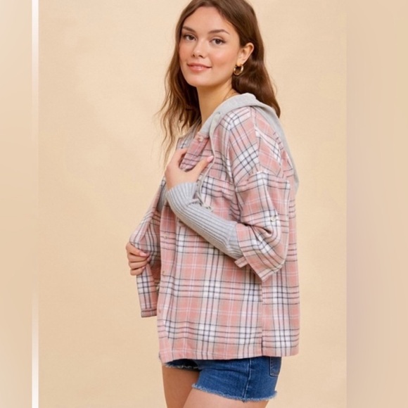 Hem & Thread Tops - Hem & Thread NWT Plaid Pink and Gray Hooded Lightweight Jacket